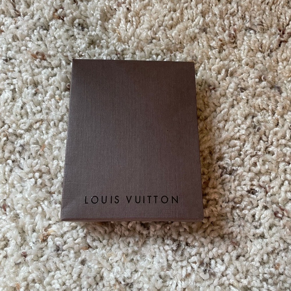 New Louis Vuitton shoe laces.